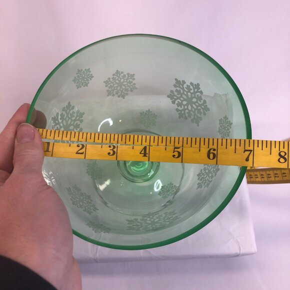 Vintage Green Emerald Glass Snowflake Pattern Footed Bowl Candy Dish - Picture 9 of 10